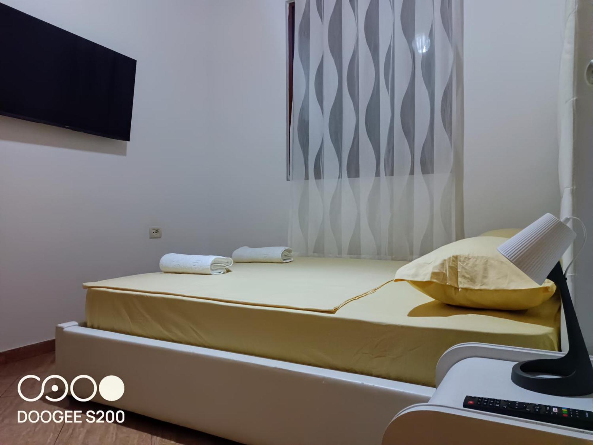 Villa 7 *