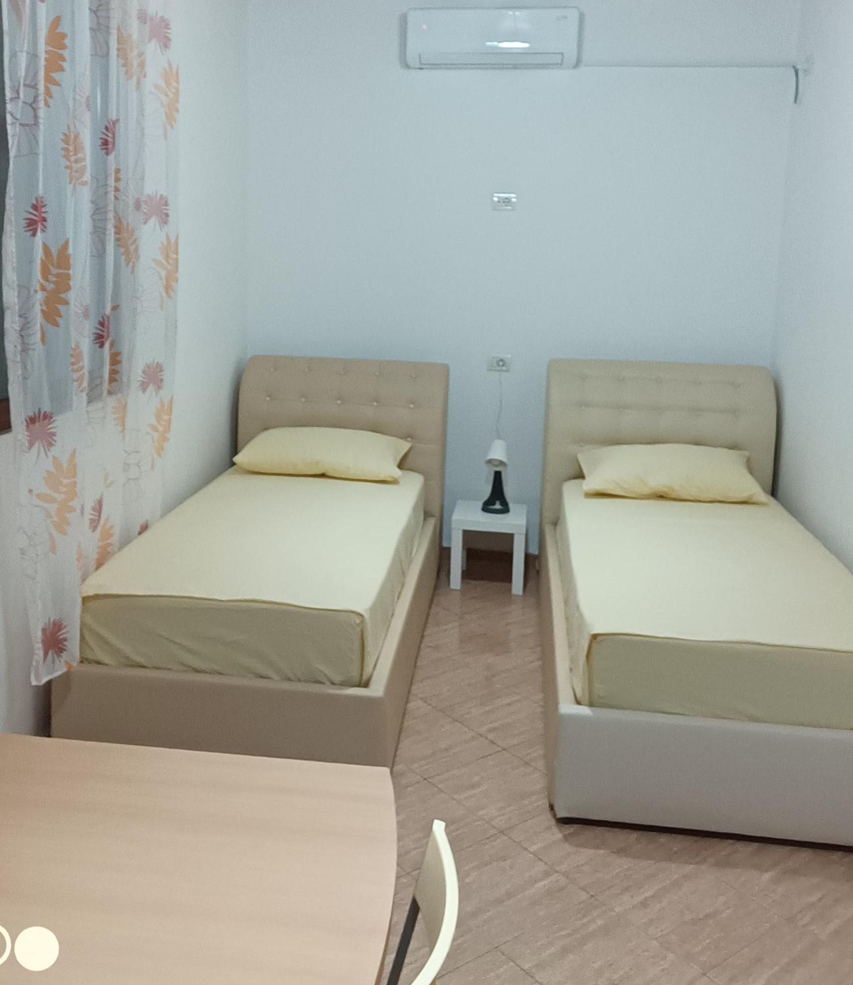 7 Villa Divjake