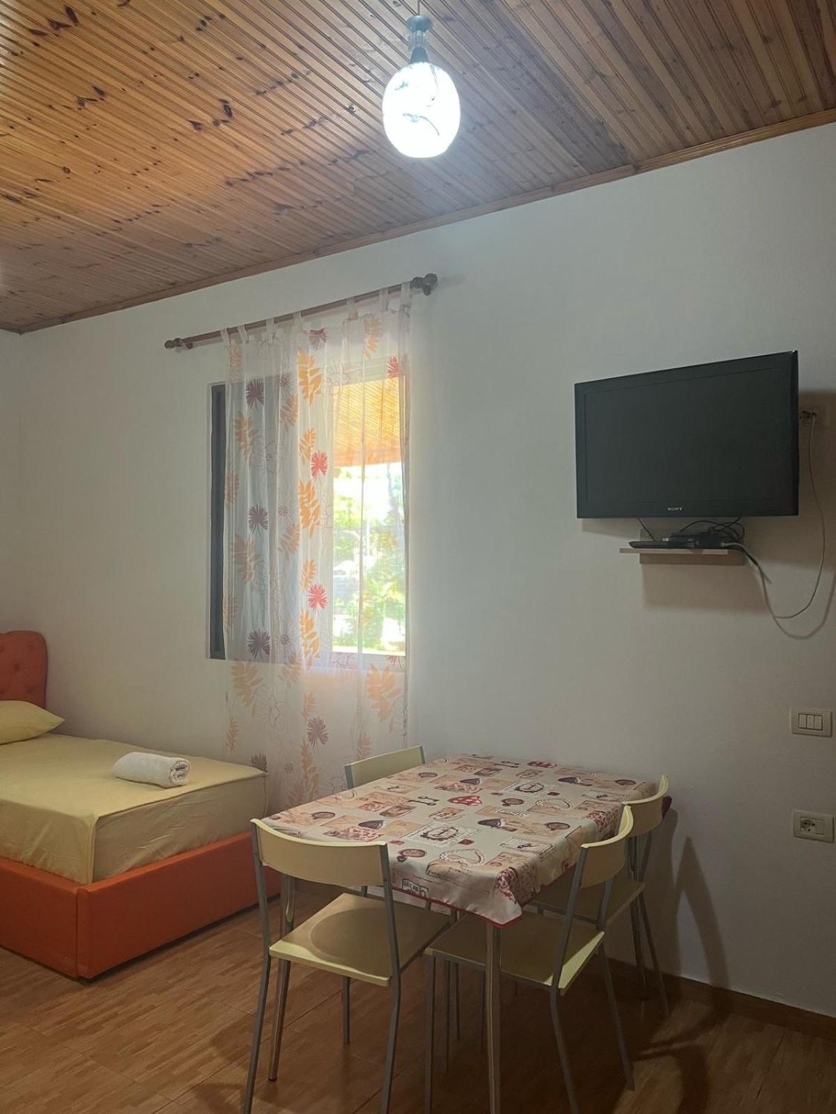 7 Villa Divjake